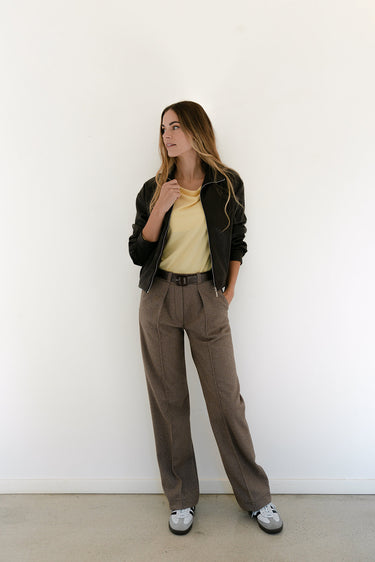 Triko s dlouhým rukávem URBAN FORM – celý outfit